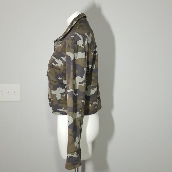 NWT Express Crop Camo Jacket - Picture 4 of 11